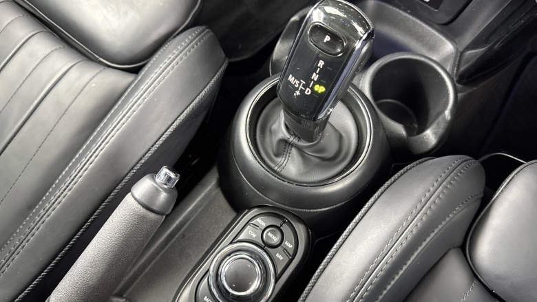 MINI Hatchback 1.5 Cooper Exclusive 5dr Auto Petrol Hatchback